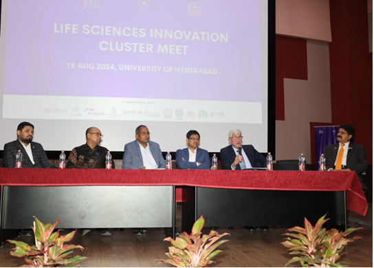 Dr E Vishnu Vardhan Reddy, IFS Spl Secy, VC&MD, TSIIC, Govt. of Telangana,Dr E Vishnu Vardhan Reddy, IFS Spl Secy, VC&MD, TSIIC, Govt. of Telangana, Mr Raja Bhanu, DG-Pharmexcil,Dr Jitendra Kumar Managing Director of BIRAC (Biotechnology Industry Research Assistance Council), from the Department of Biotechnology, Government of India,Prof. Anand Kumar Kondapi, Senior Professor and Dean of the School of Life Sciences
Mr. AVPSMr Chakravarthi AVPS, Honorary Advisor of Pharmexcil
