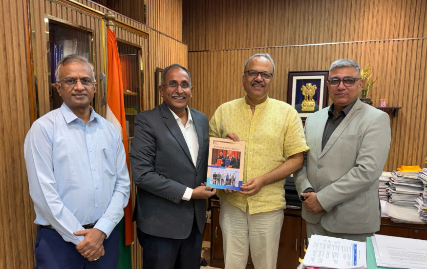 Dr Ranga Chandrashekar, JDC(I), CDSCO, Shri Raja Bhanu, Director General, Pharmexcil, Dr Rajeev Singh Raghuvanshi, DCGI, CDSCO, Shri Namit Joshi, Chairman, Pharmexcil

