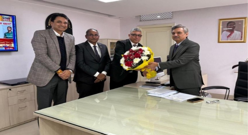  Mr Nipun Jain, CoA Member, Mr Raja Bhanu, Director General, Mr Namit Joshi, Chairman, Mr Manoj Joshi, IAS, Secretary, Department of Pharmaceuticals, Ministry of Chemicals & Fertilizers