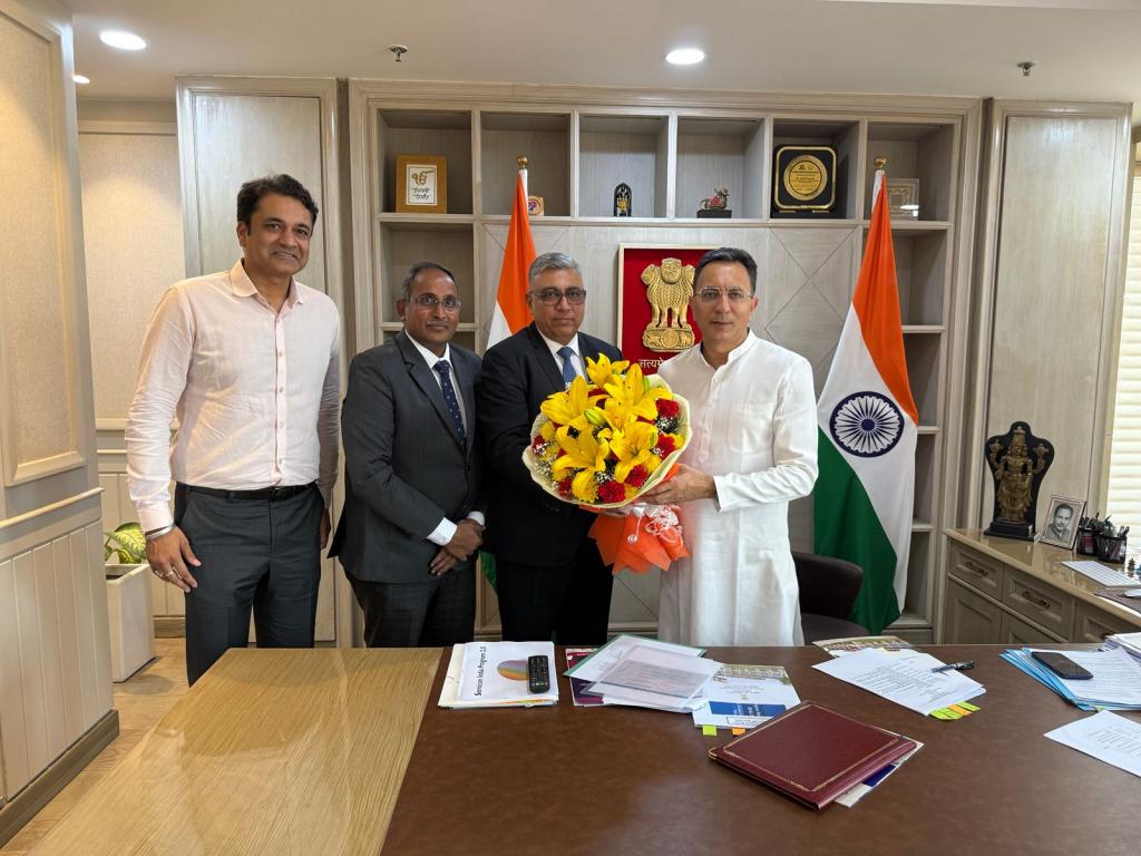 Shri Jitin Prasada, Hon'ble Minister of State, Ministry of Commerce & Industry, Mr Namit Joshi, Chairman, Pharmexcil, Mr Raja Bhanu, Director General, Pharmexcil, and Mr Nipun Jain, Chairman-Iphex 2026 
